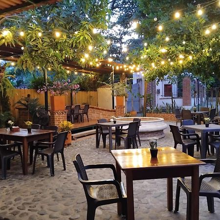 Hotel Y Restaurante Bienmesabe Santa Fe de Antioquia Extérieur photo