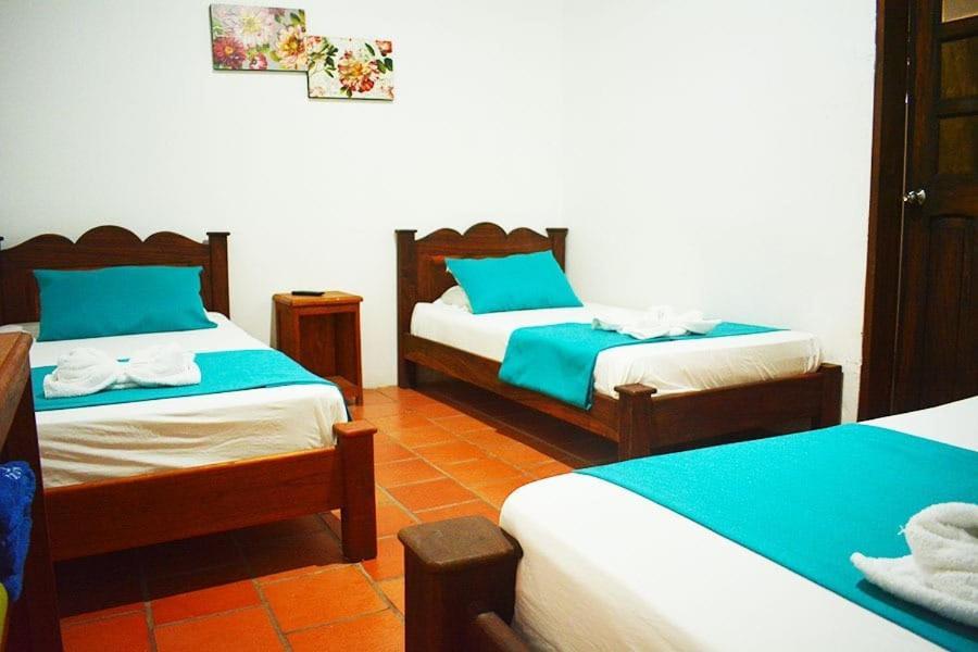 Hotel Y Restaurante Bienmesabe Santa Fe de Antioquia Extérieur photo