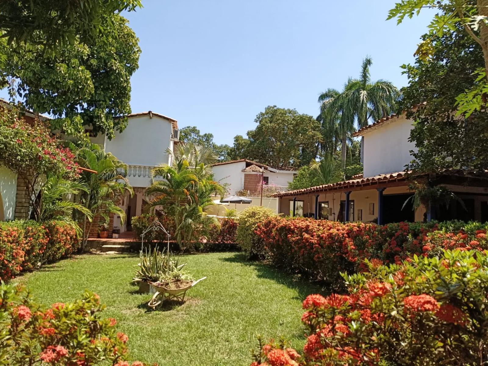 Hotel Y Restaurante Bienmesabe Santa Fe de Antioquia Extérieur photo