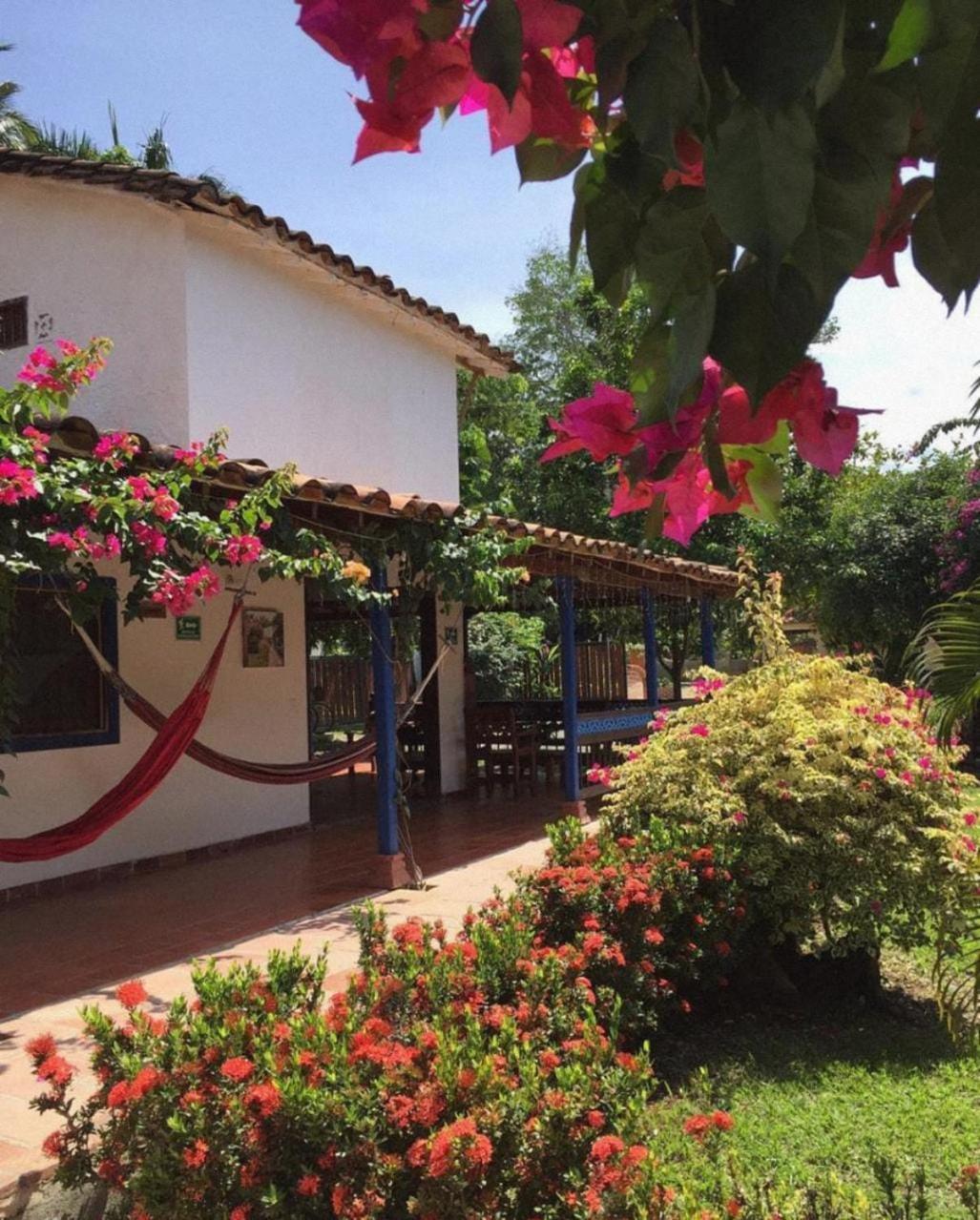 Hotel Y Restaurante Bienmesabe Santa Fe de Antioquia Extérieur photo