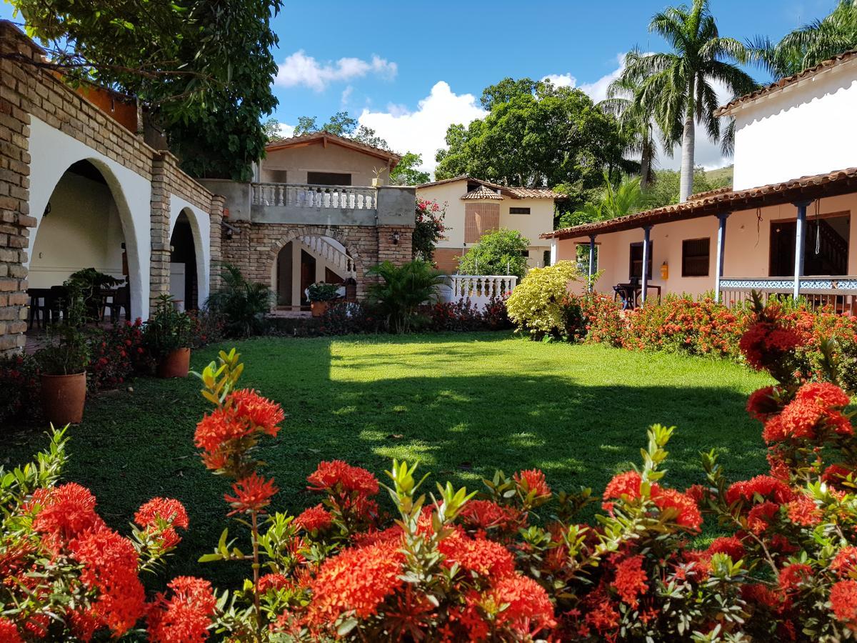 Hotel Y Restaurante Bienmesabe Santa Fe de Antioquia Extérieur photo