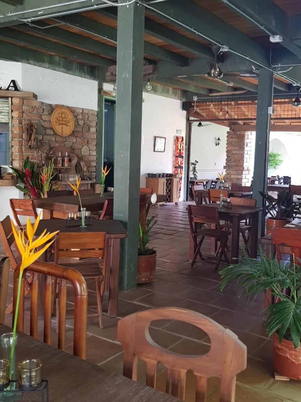 Hotel Y Restaurante Bienmesabe Santa Fe de Antioquia Extérieur photo