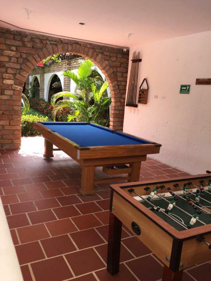 Hotel Y Restaurante Bienmesabe Santa Fe de Antioquia Extérieur photo